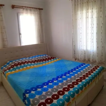 Huzur Side